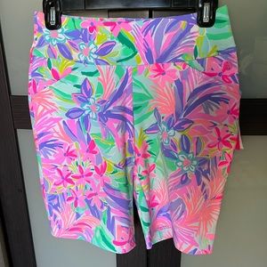 New with tags Lilly Pulitzer Reid Shorts. Size 0
